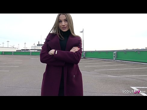 ❤️ OLHEIRO ALEMÃO É UM BOI COMOVENTE DE SONHO, AVISADOR DE ESTACIONAMENTO E SEXY POR DINHEIRO Porno duro em nós